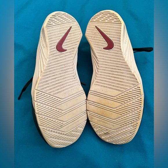 Women’s Nike metcon size 7.5 - Picture 3 of 3
